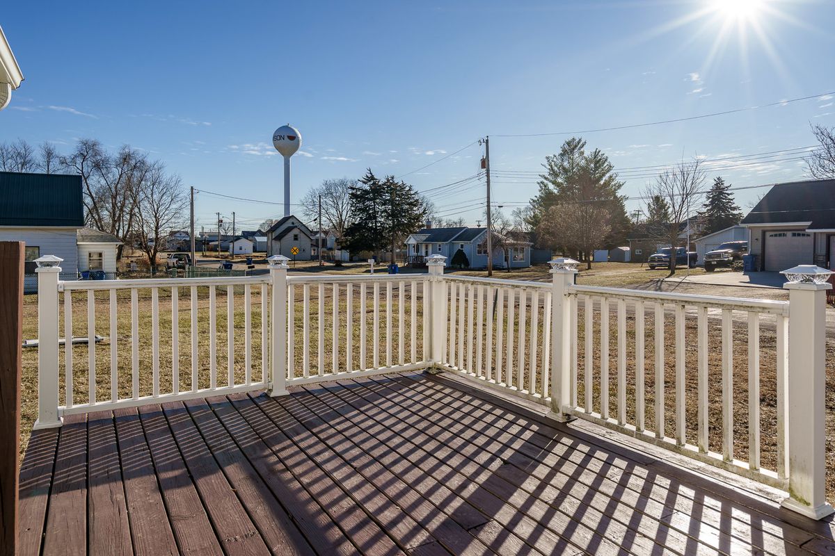 1010 North Street, Thomson, IL 61285