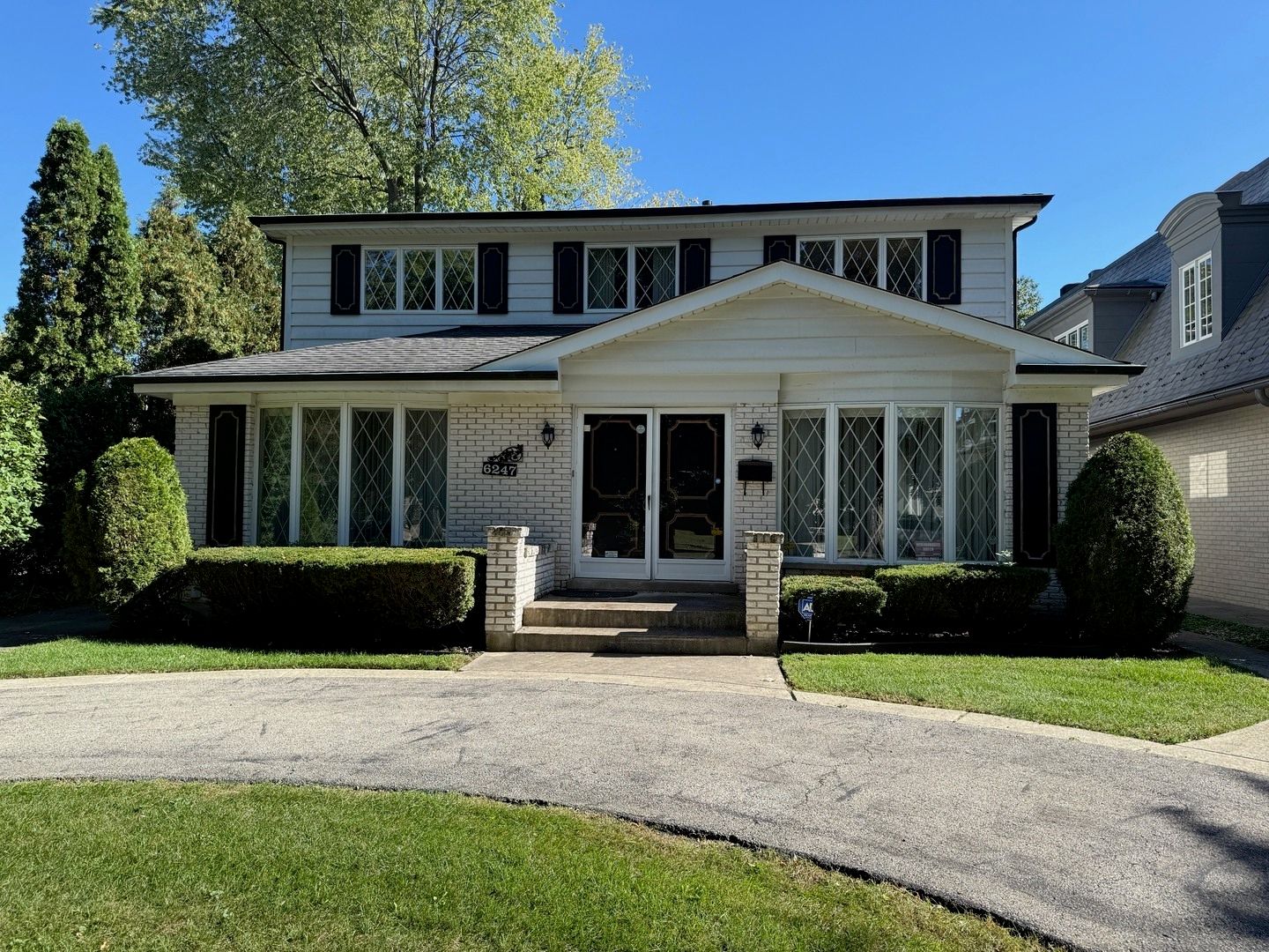 6247 N Kilpatrick Avenue — Chicago, IL 60646