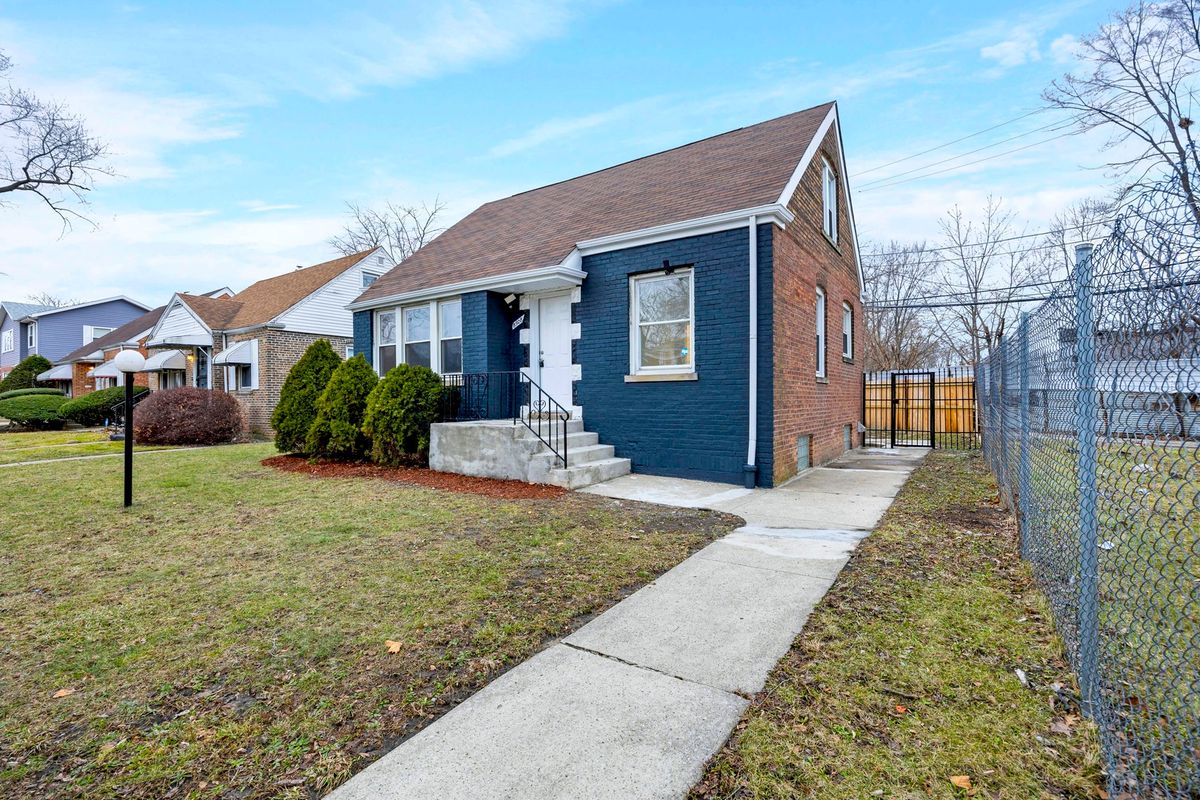 8508 Wallace Street, Chicago, IL 60620