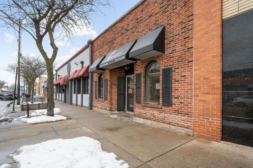 10547 Ewing Avenue — Chicago, IL 60617