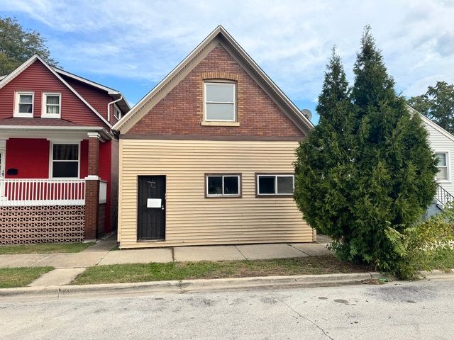 304 155th Place — Calumet City, IL 60409