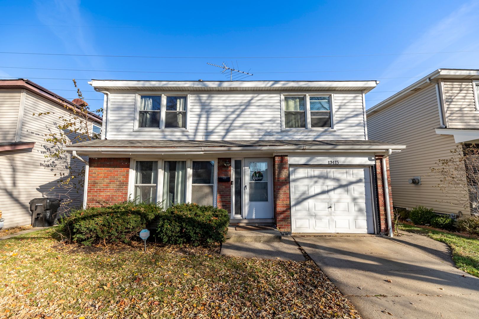 13415 S Mackinaw Avenue — Chicago, IL 60633