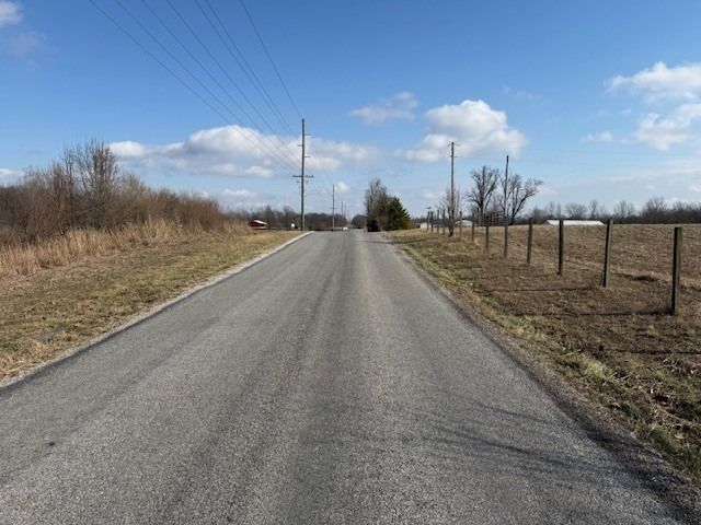 000 Lavern Road, Desoto, IL 62924