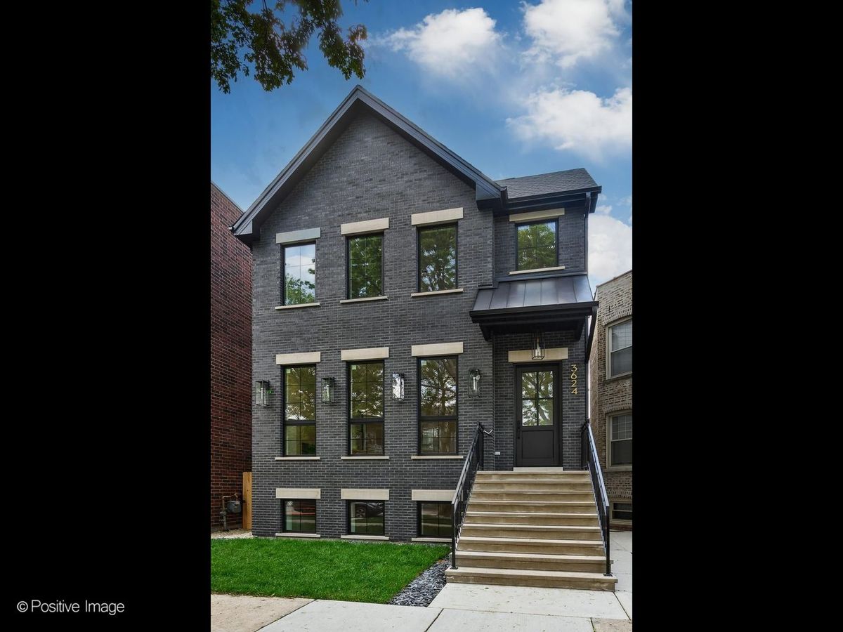 3624 Leavitt Street, Chicago, IL 60618