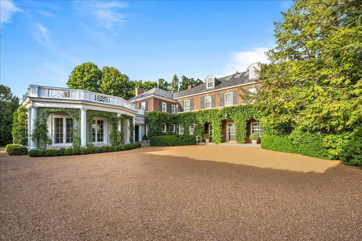 788 Woodland Road, Lake Forest, IL 60045