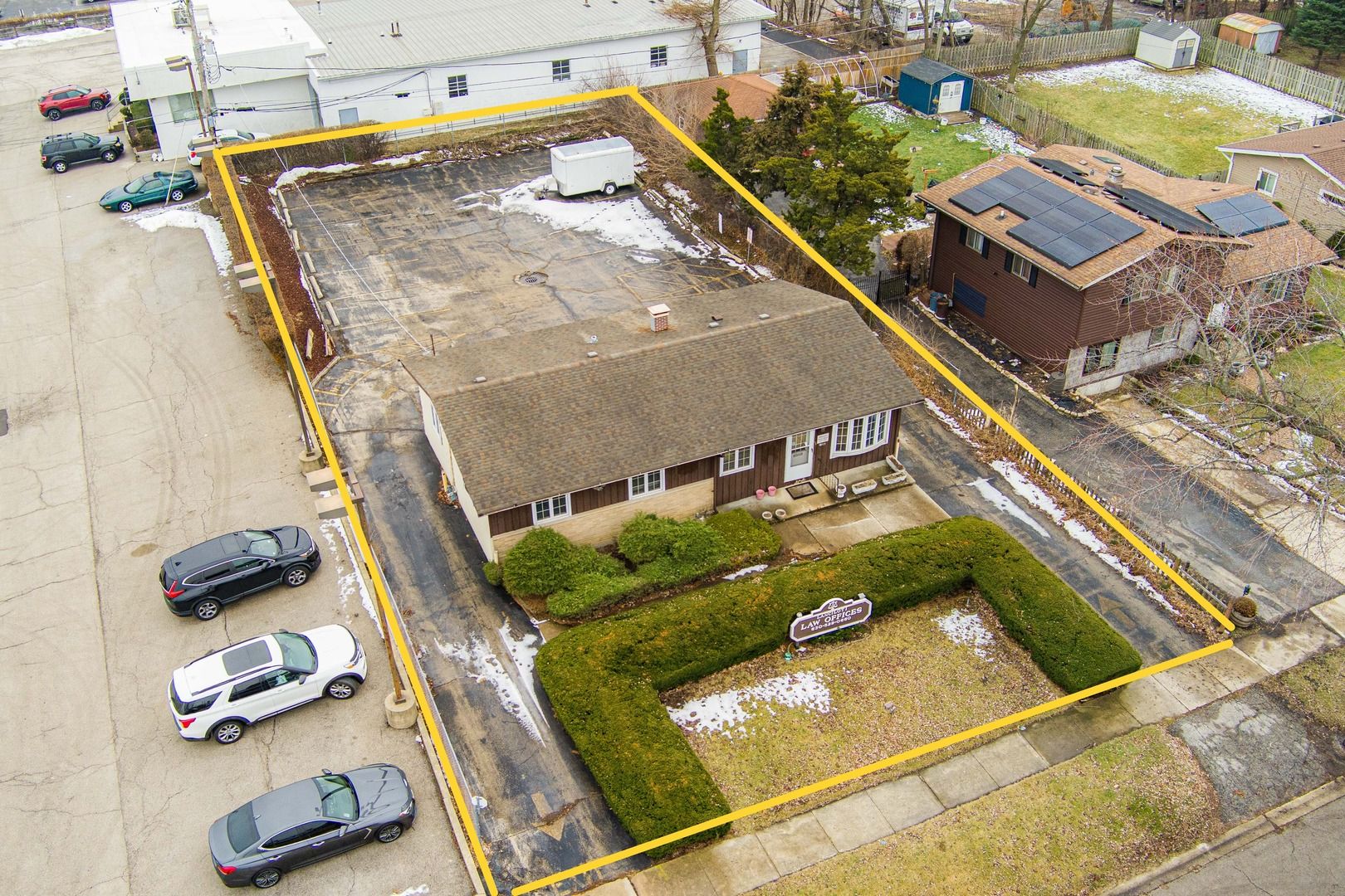 205 Pinecroft Drive — Roselle, IL 60172