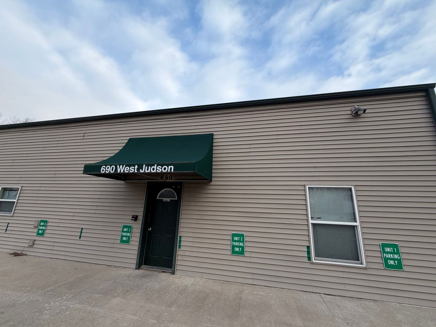 690 W Judson Street #3 — Carbon Hill, IL 60416