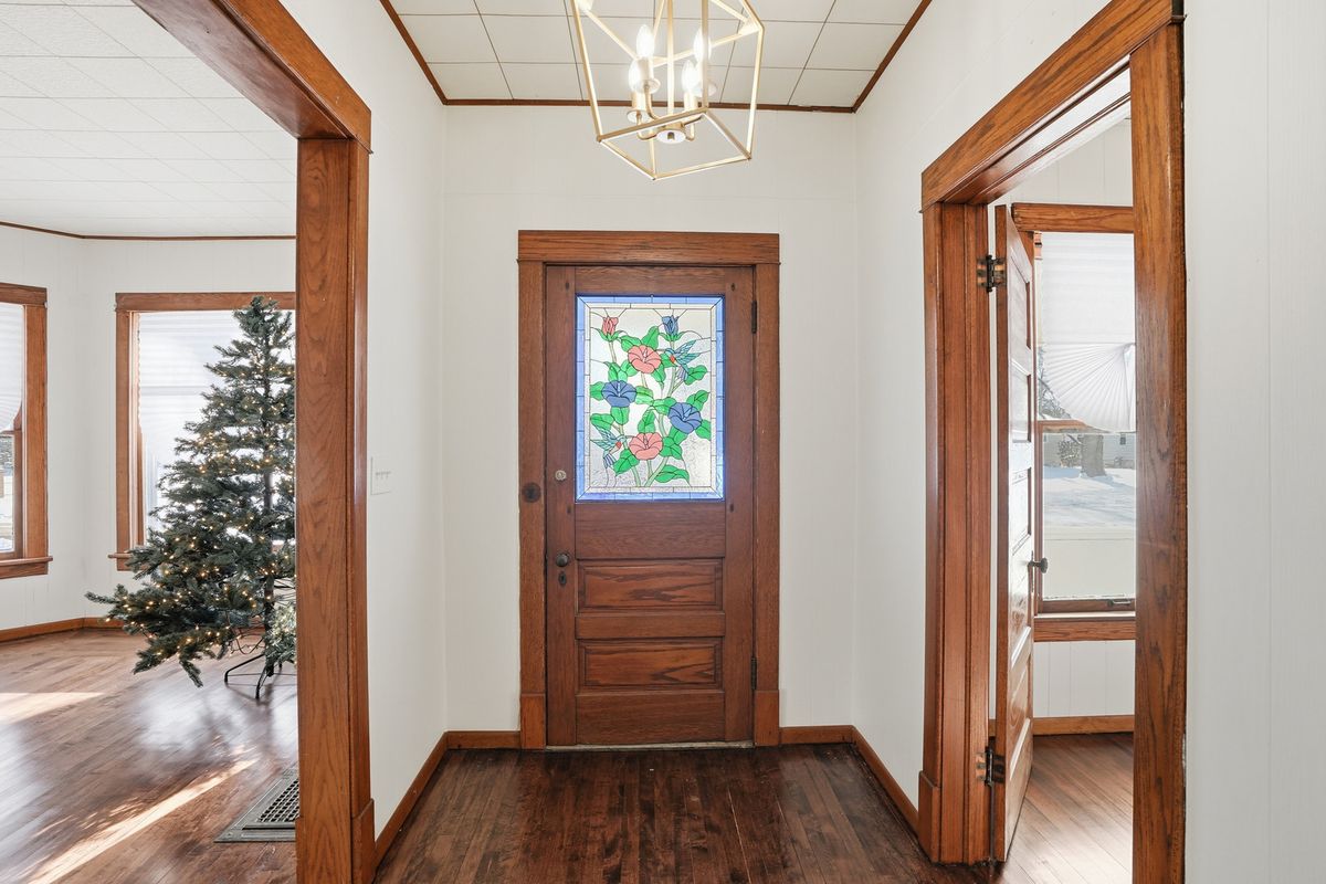 307 W Curtis Street, Grant Park, IL 60940