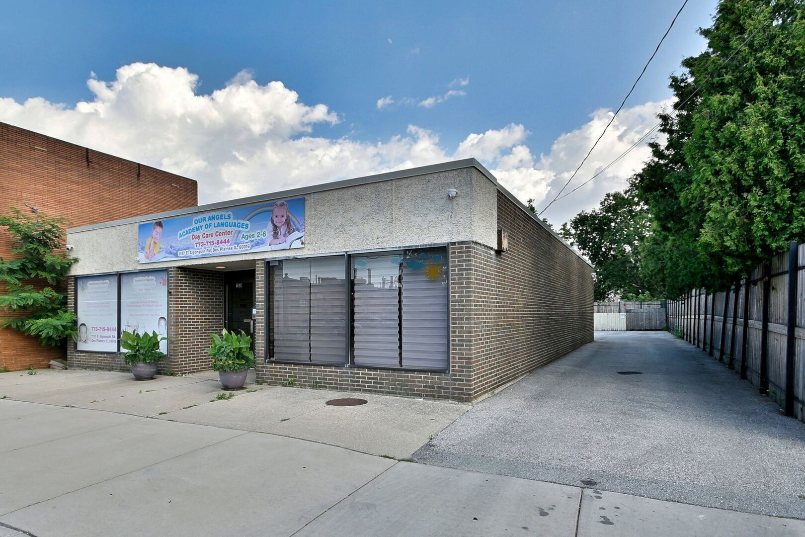 1157 Algonquin Road — Des Plaines, IL 60016