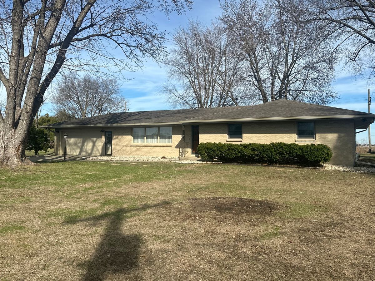 2408 16th Avenue, Sterling, IL 61081