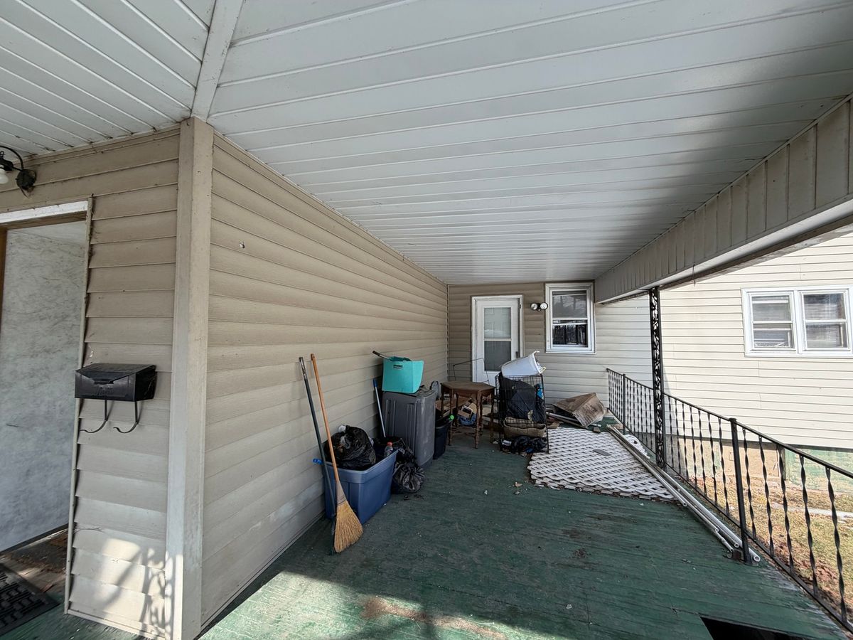1021 Jefferson Avenue, Charleston, IL 61920
