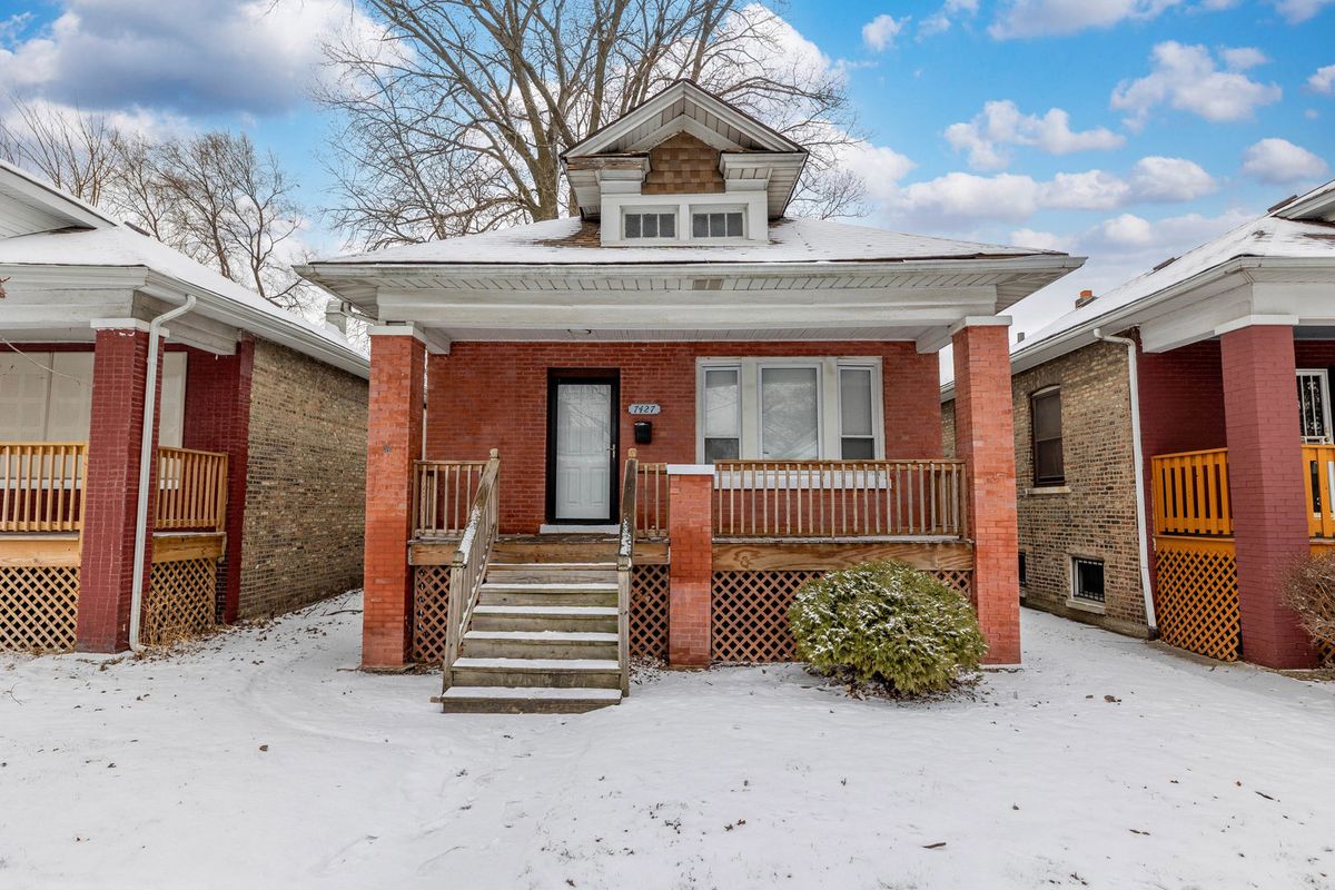 7427 Perry Avenue, Chicago, IL 60621