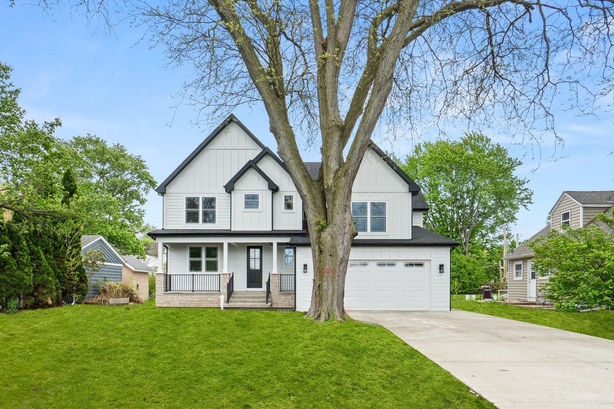 520 Sleight Street, Naperville, IL 60563