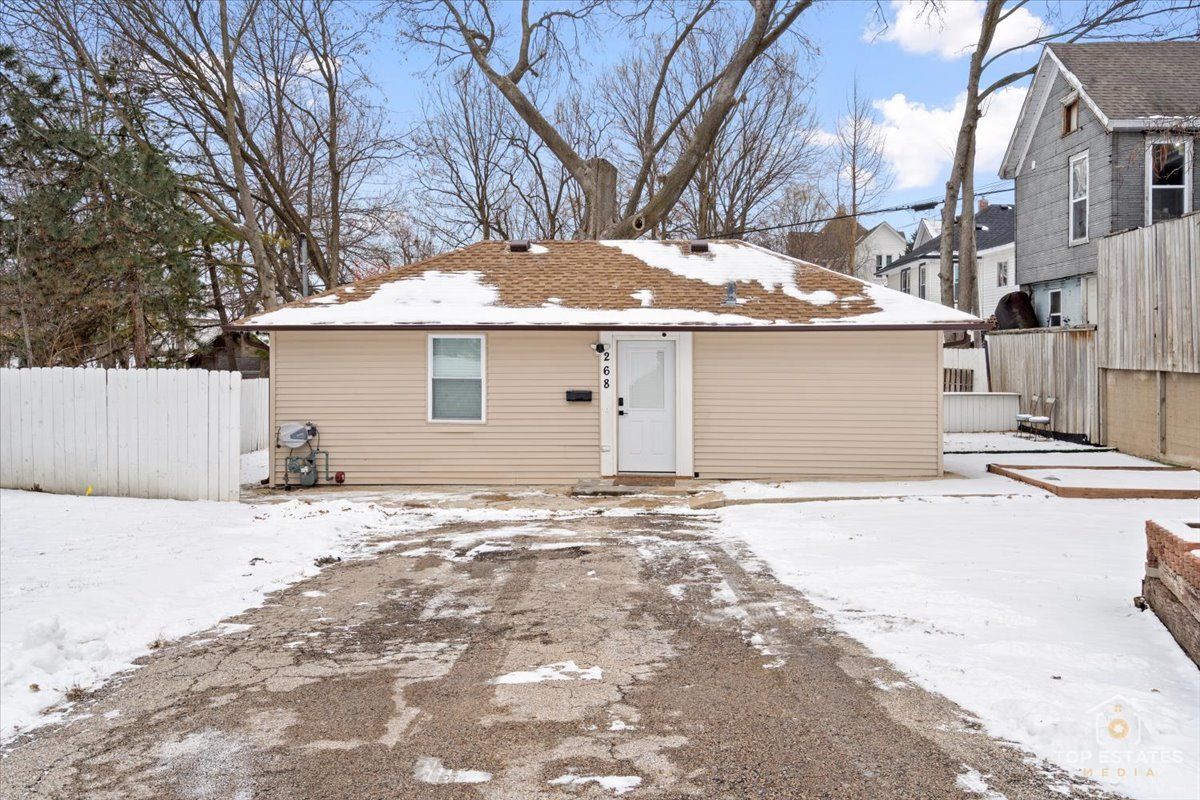 268 N Gifford Street — Elgin, IL 60120