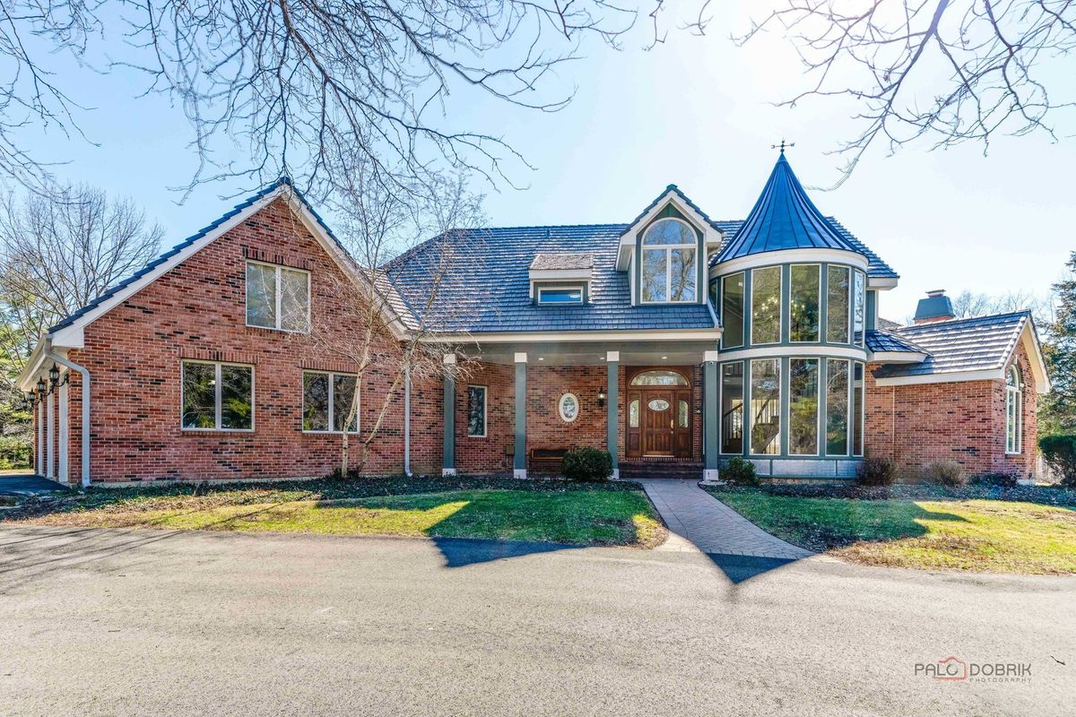 26012 IL Route 22, Barrington, IL 60010