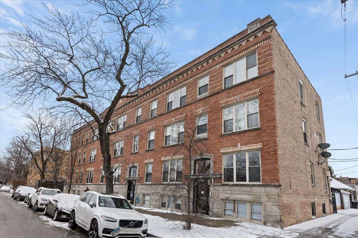 2841 W Cortez Street #3 — Chicago, IL 60622