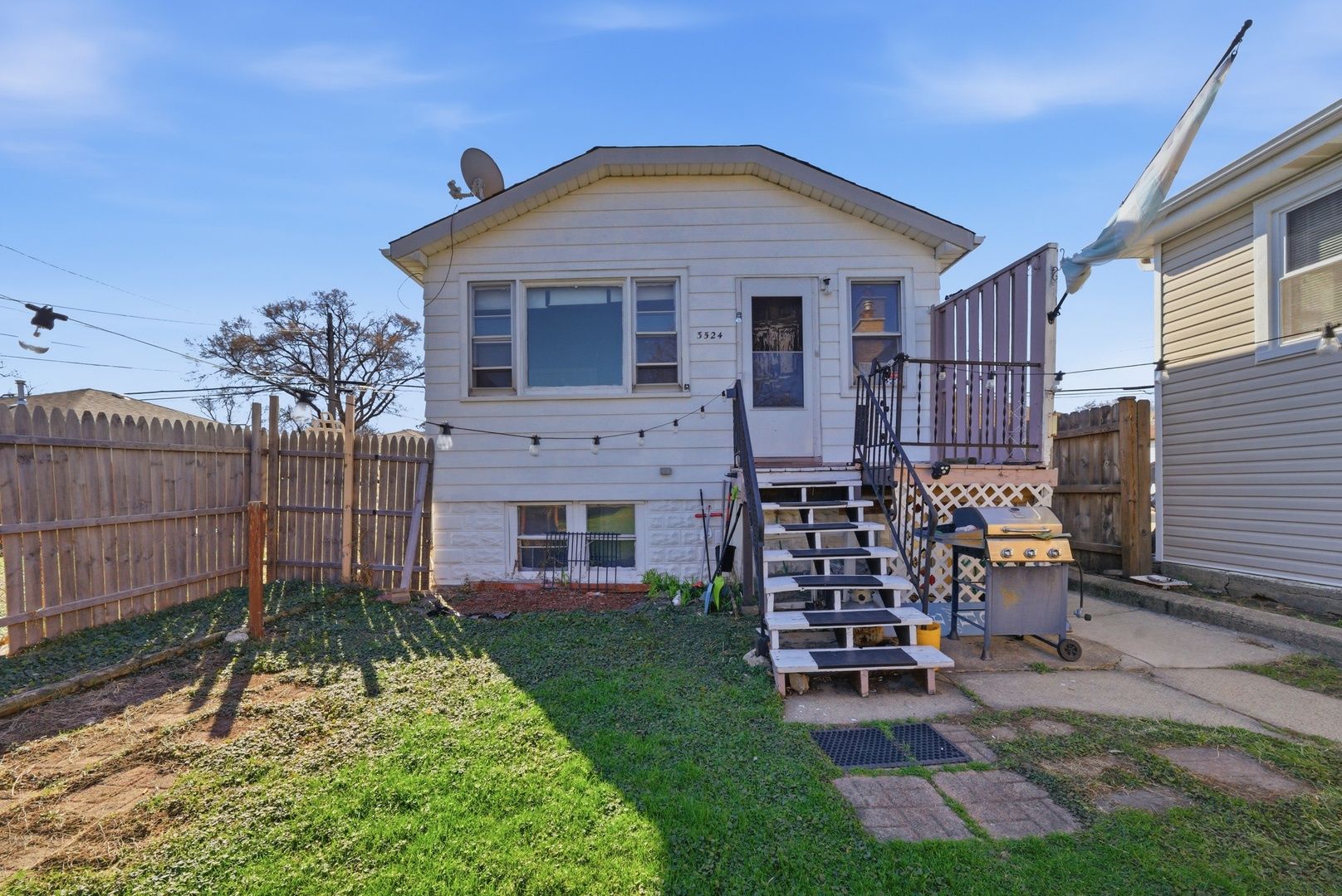 3524 N OZARK Avenue — Chicago, IL 60634