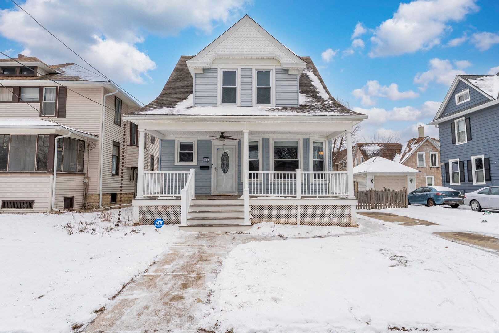 483 Barrett Street — Elgin, IL 60120