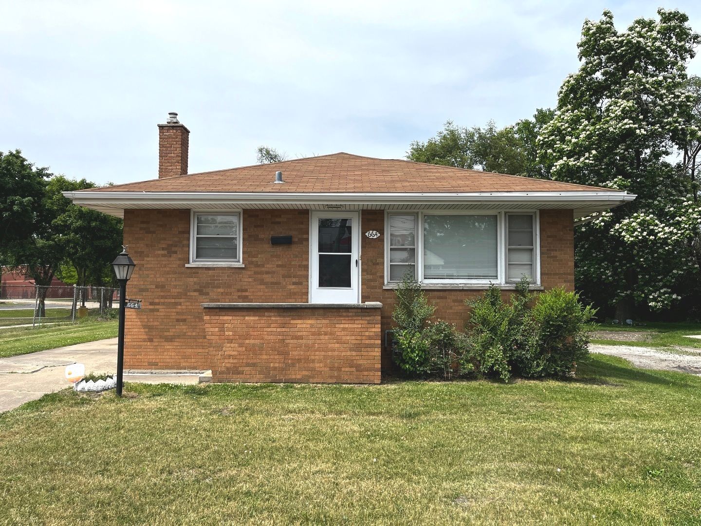 664 E 142nd Street — Dolton, IL 60419