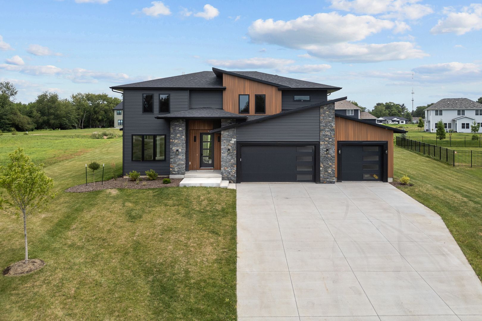 383 Madison Drive — Riverdale, IA 52722