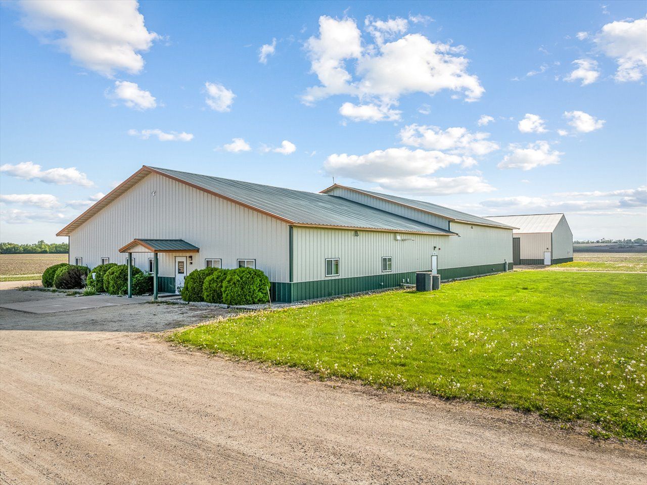11635 Wange Road — Capron, IL 61012