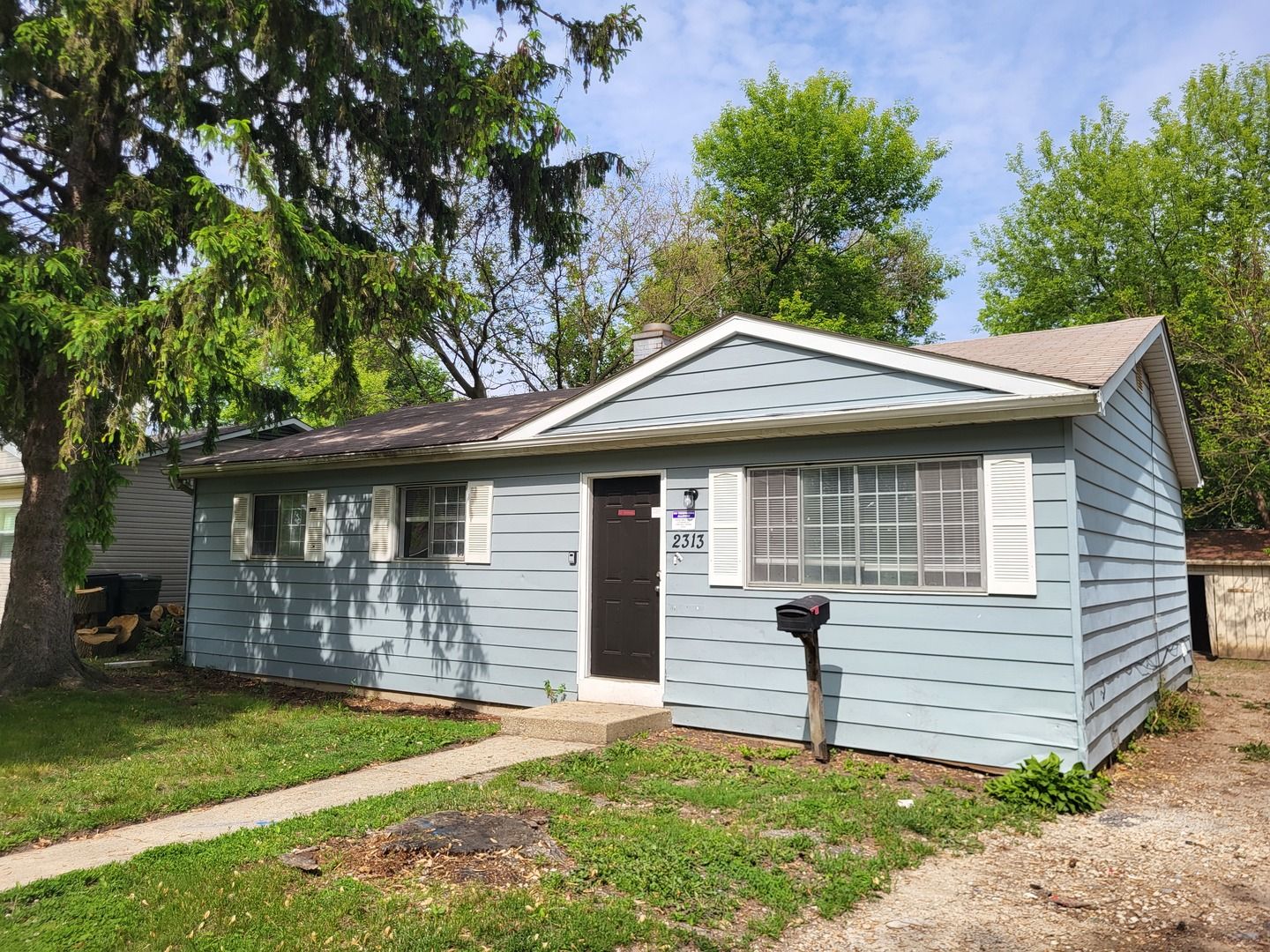 2313 Joppa Avenue — Zion, IL 60099