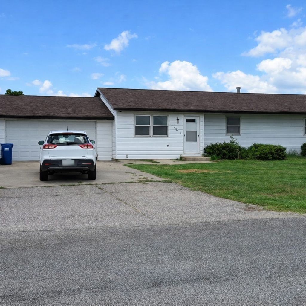 408 Ririe Place, Flanagan, IL 61740