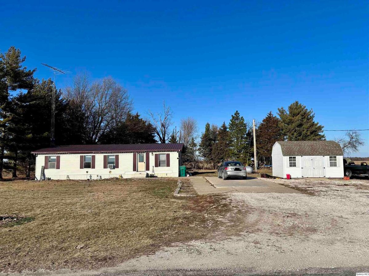 2330 County Road 1400, Carthage, IL 62321