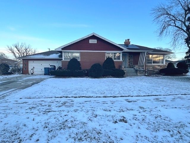 10045 S Keeler Avenue — Oak Lawn, IL 60453
