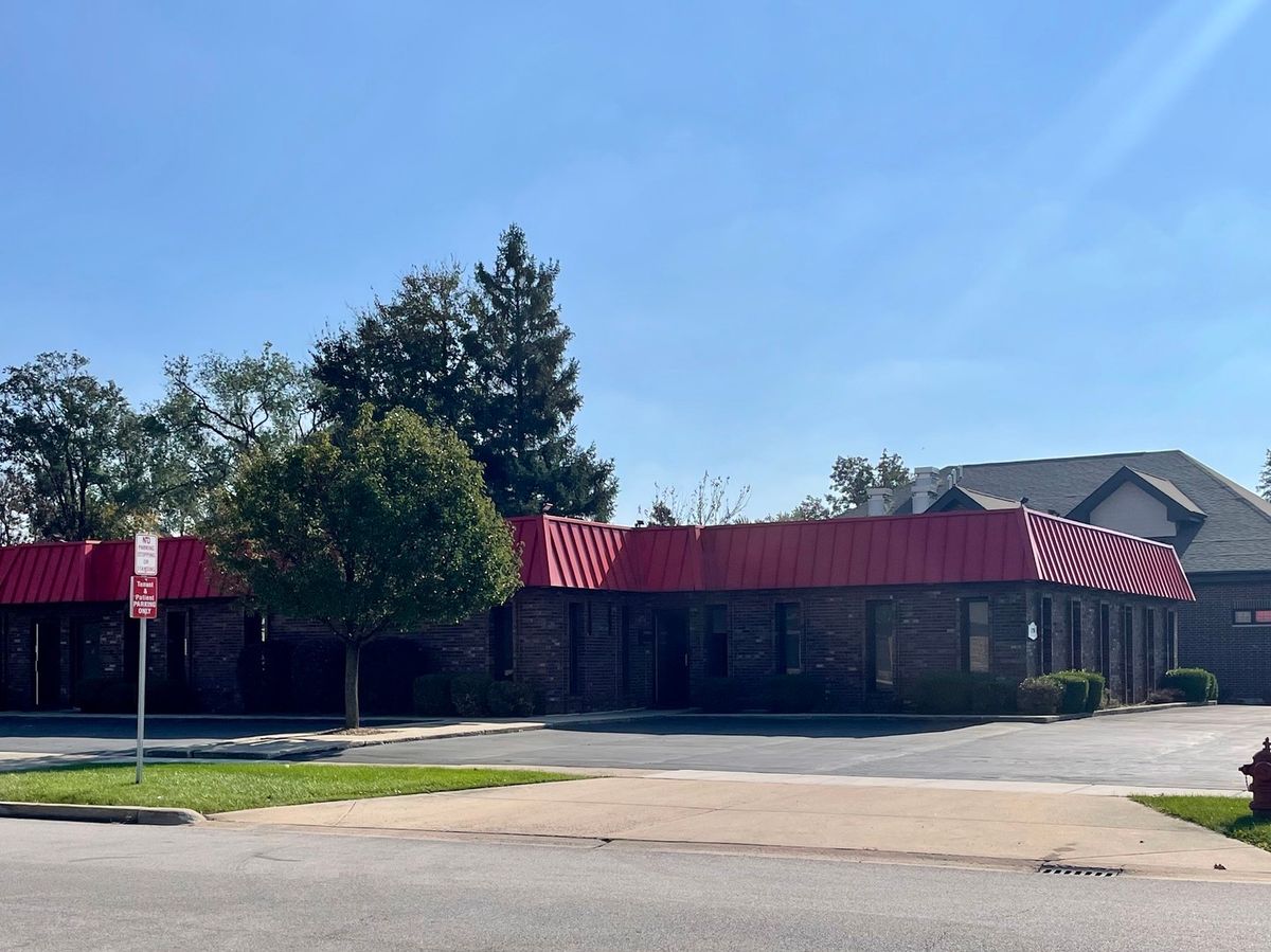 1234 Cedar Road, New Lenox, IL 60451