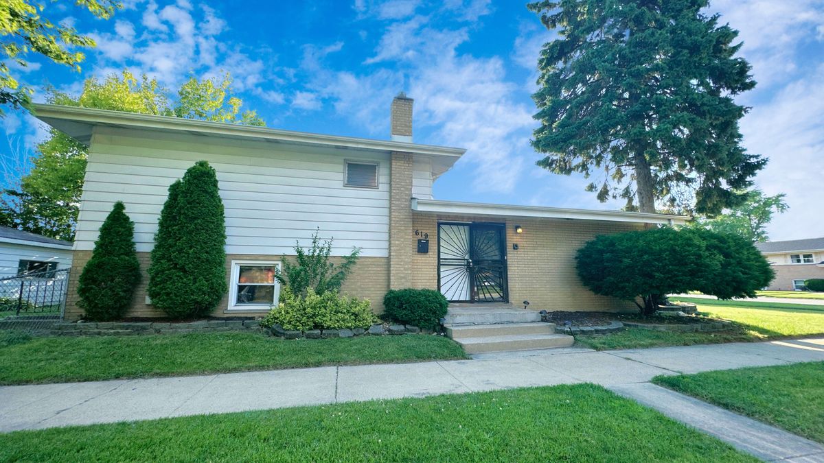 619 152nd Street, Dolton, IL 60419