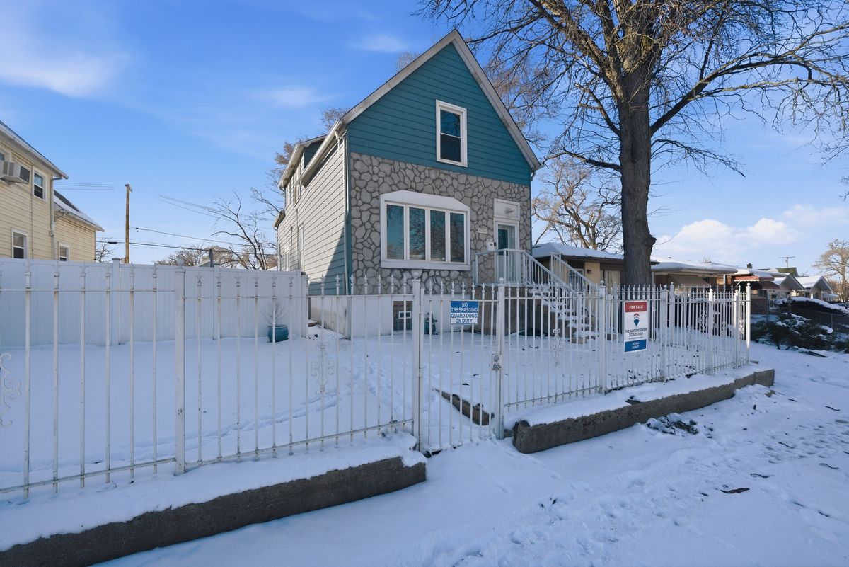 8750 Princeton Avenue, Chicago, IL 60620