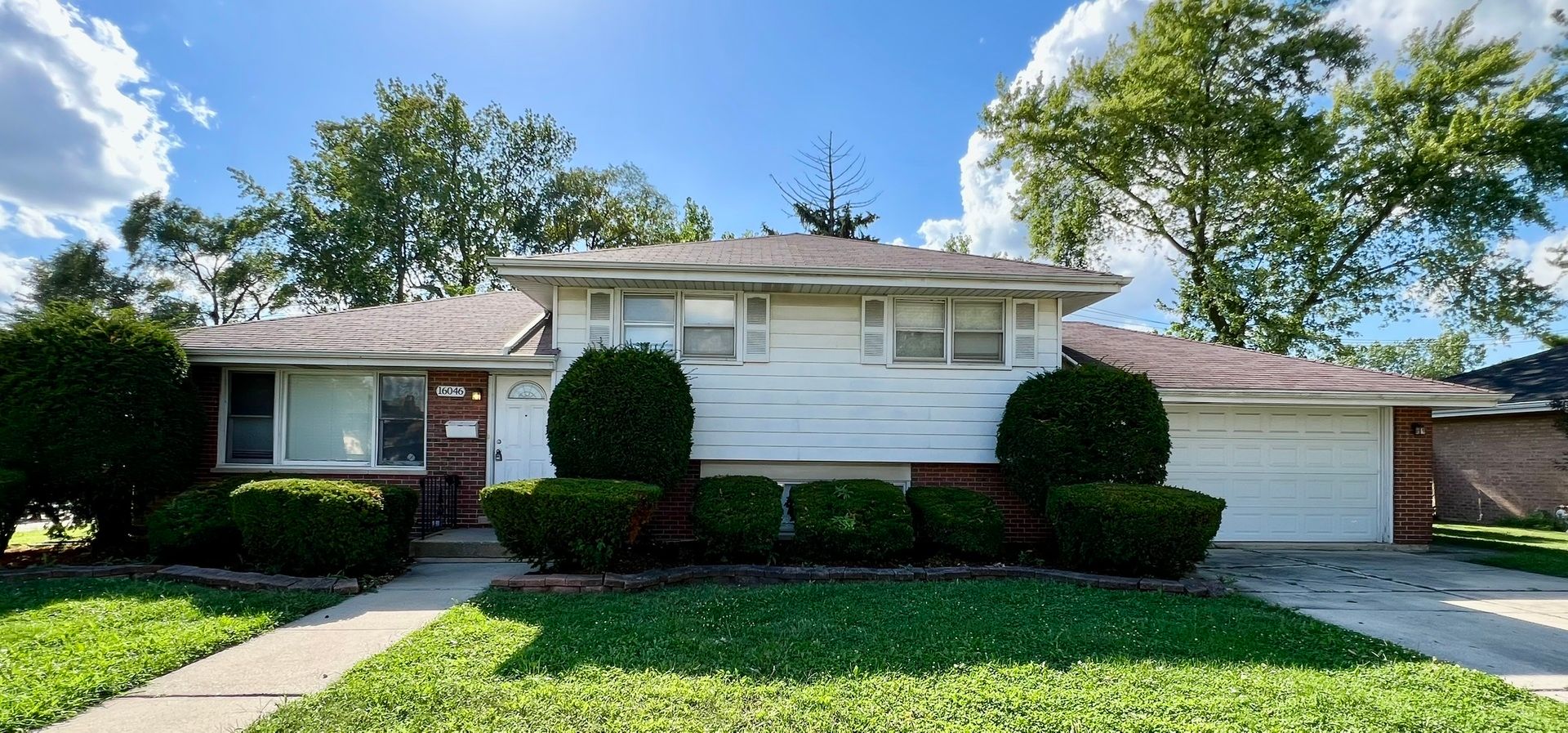 16046 Prairie Avenue — South Holland, IL 60473