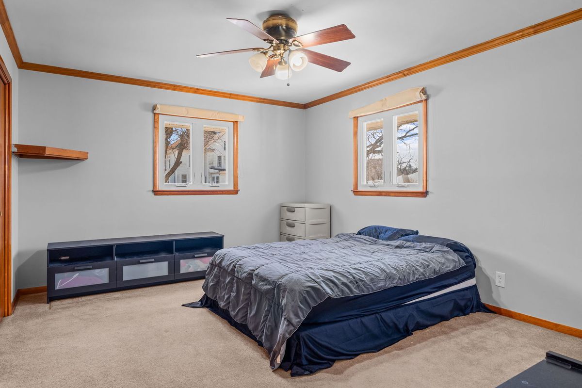 29 W Oak Street, Piper City, IL 60959