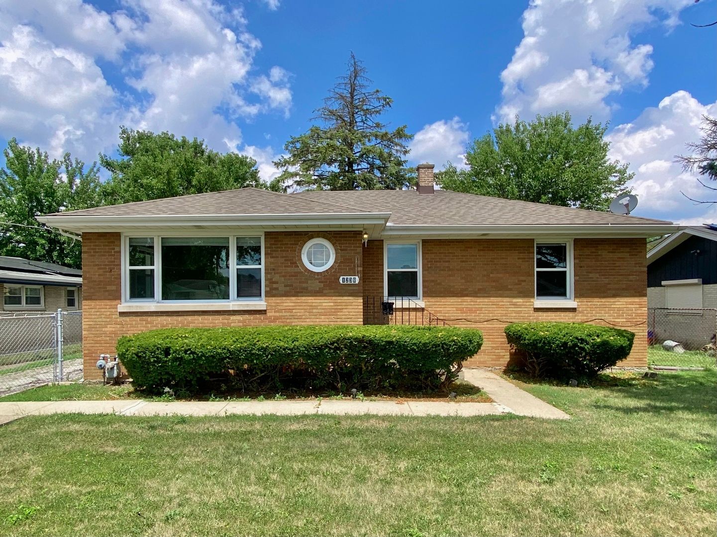 1238 E 166th Street — South Holland, IL 60473