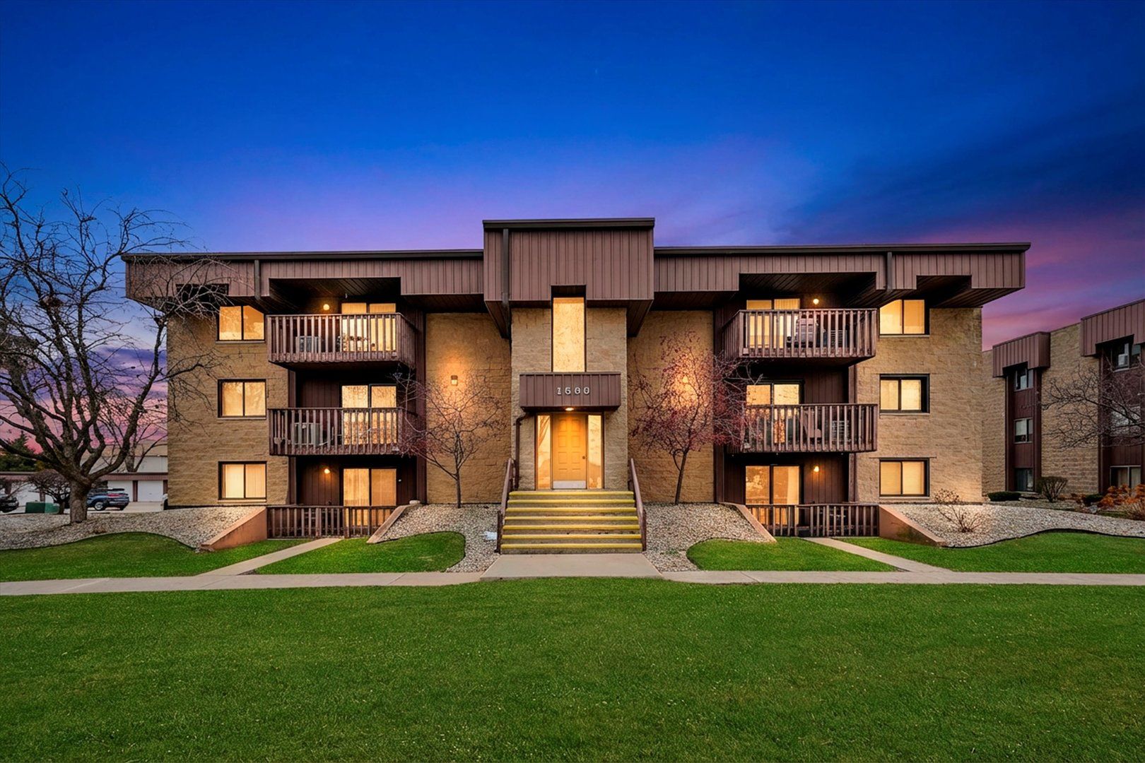 1500 ROCK RUN Drive #2D — Crest Hill, IL 60435
