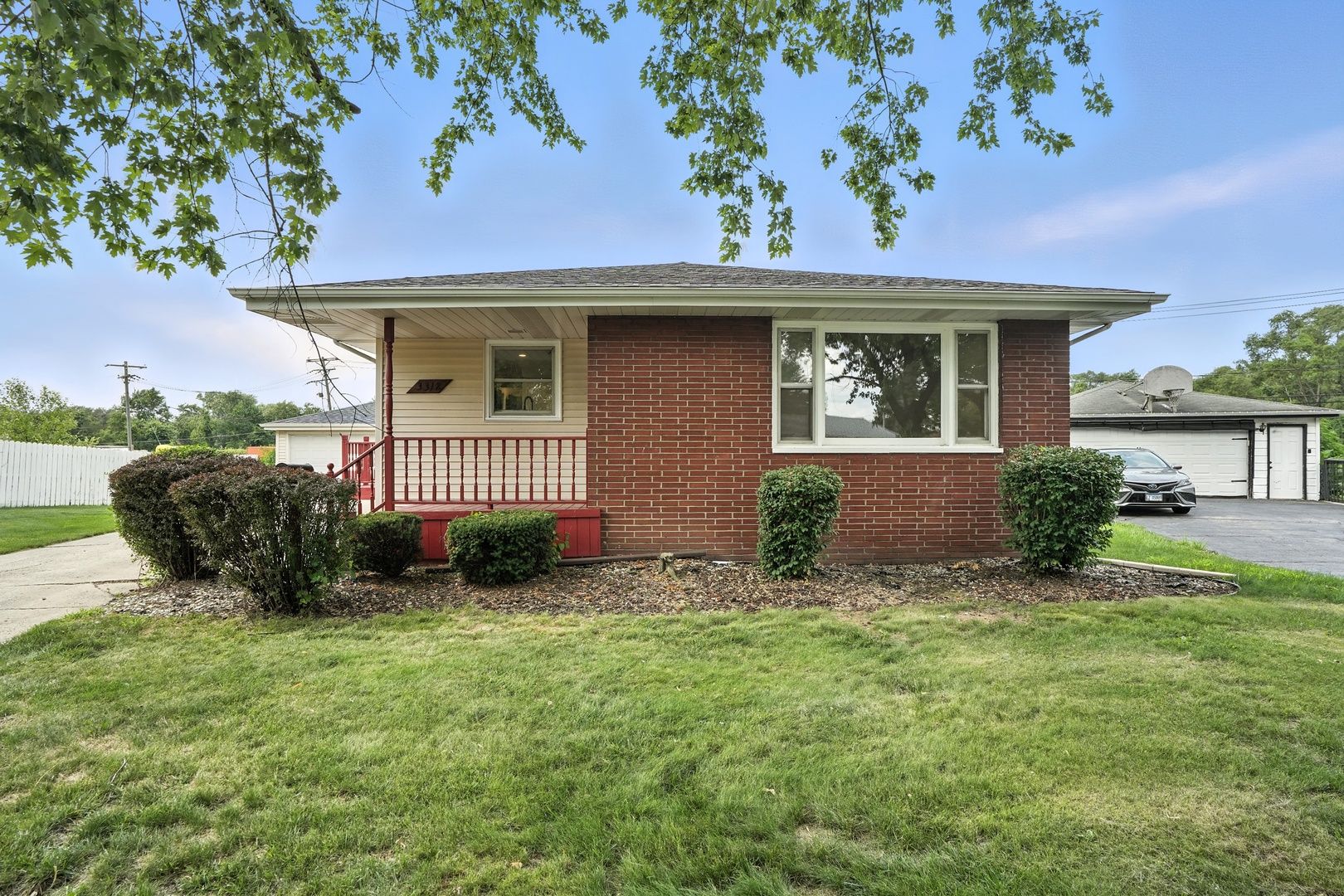 3312 E 170th Street — Lansing, IL 60438