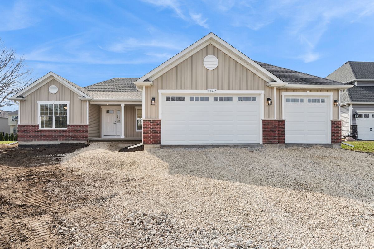 1142 Kate Drive, Yorkville, IL 60560