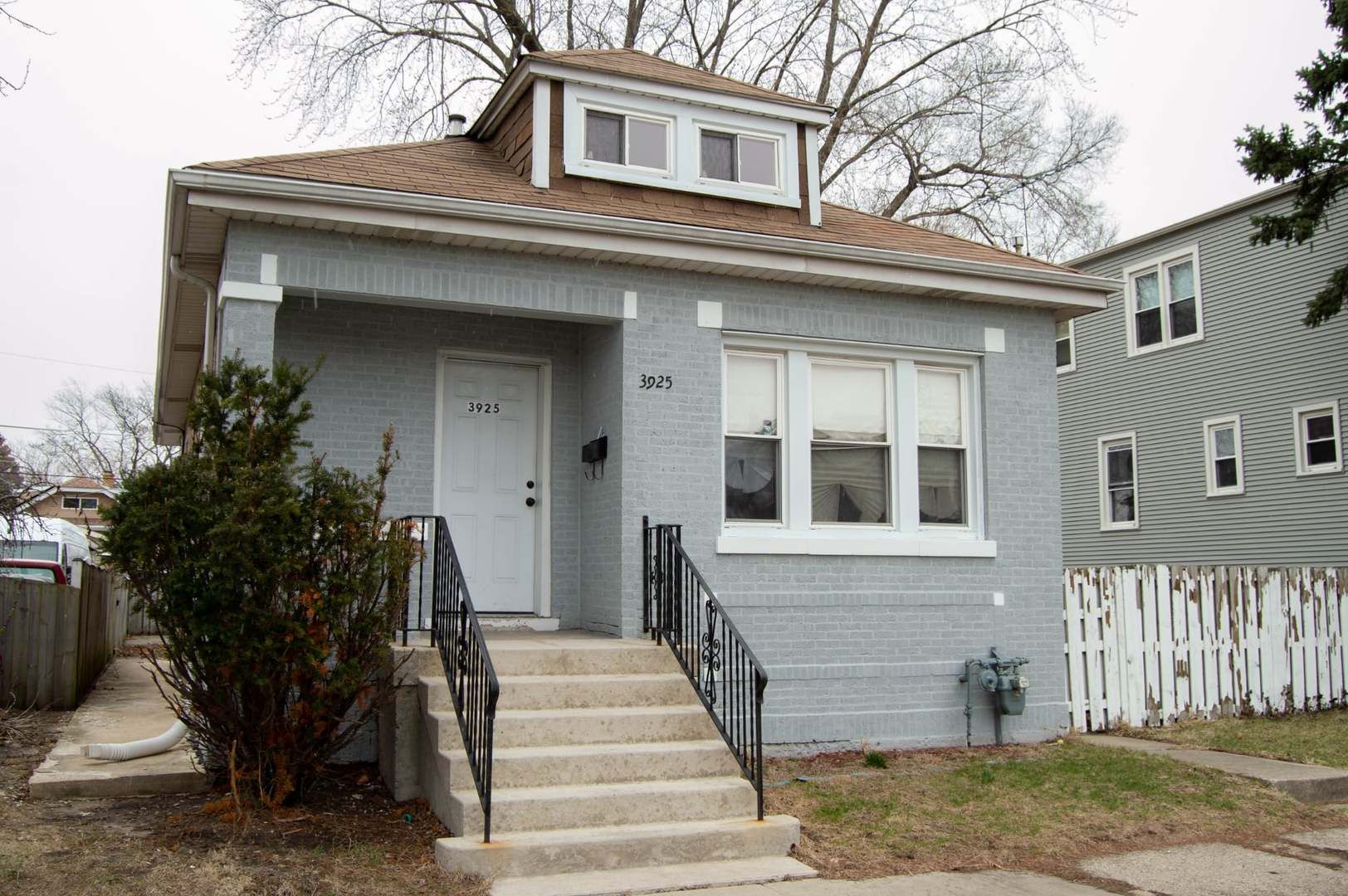3925 Euclid Avenue — Stickney, IL 60402