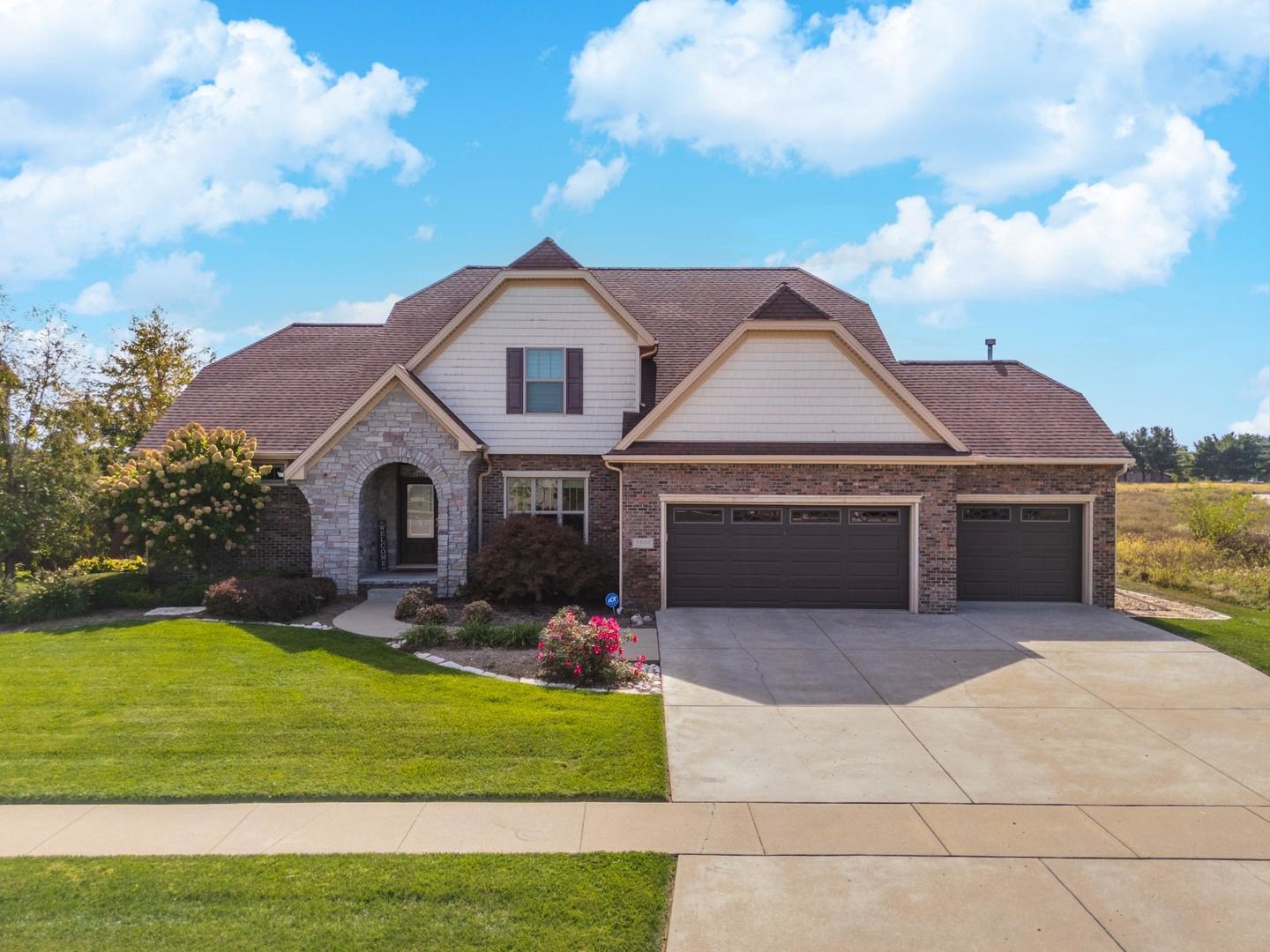 3595 Yellowstone Drive — Normal, IL 61761