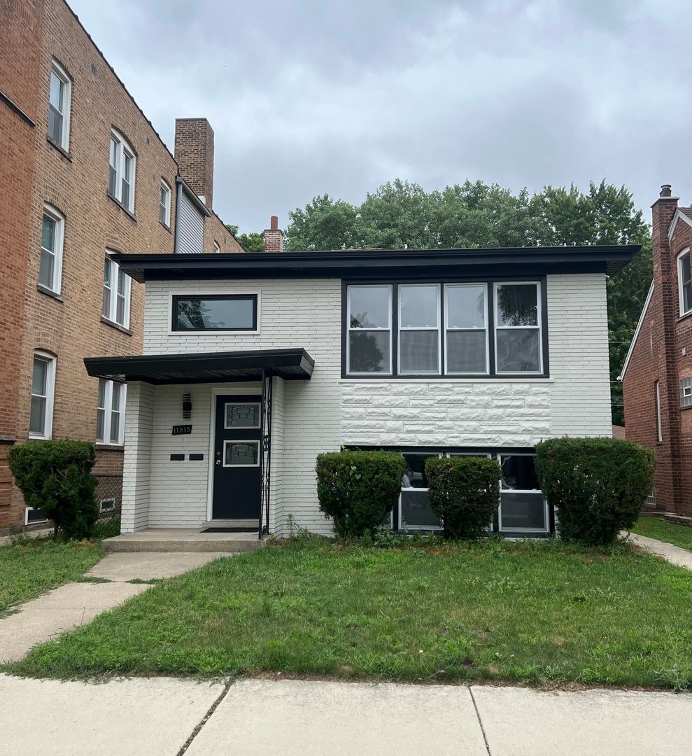 11315 S Avenue G — Chicago, IL 60617