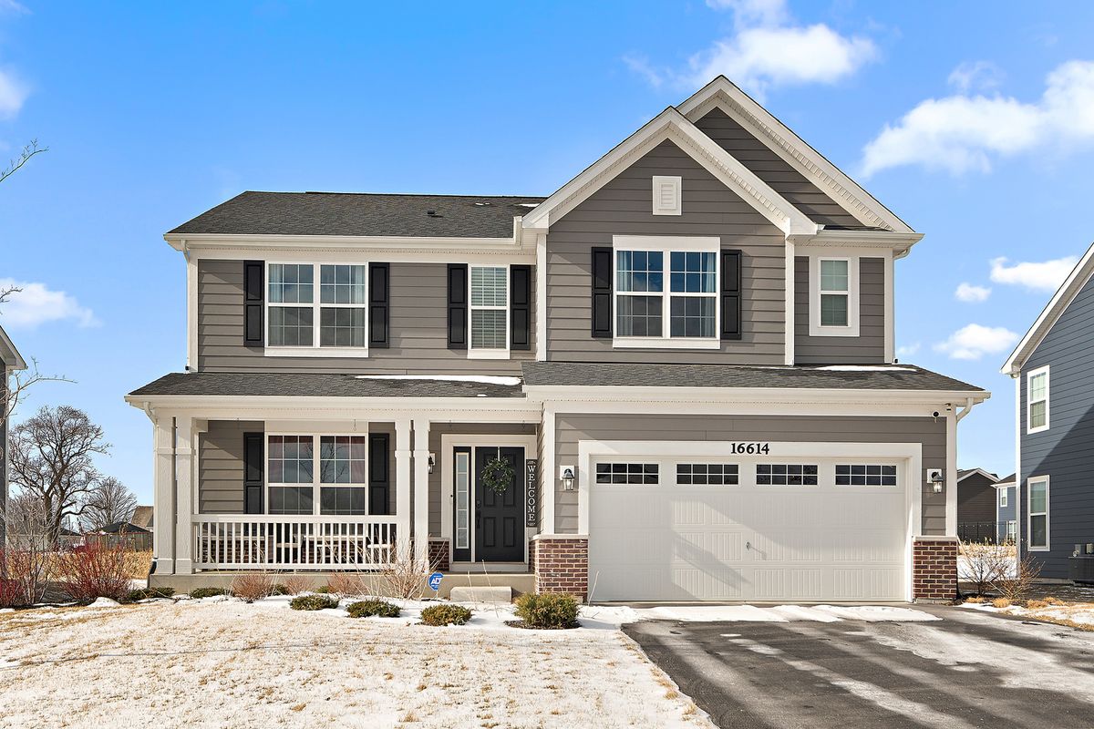 16614 Silo Bend Drive, Lockport, IL 60441