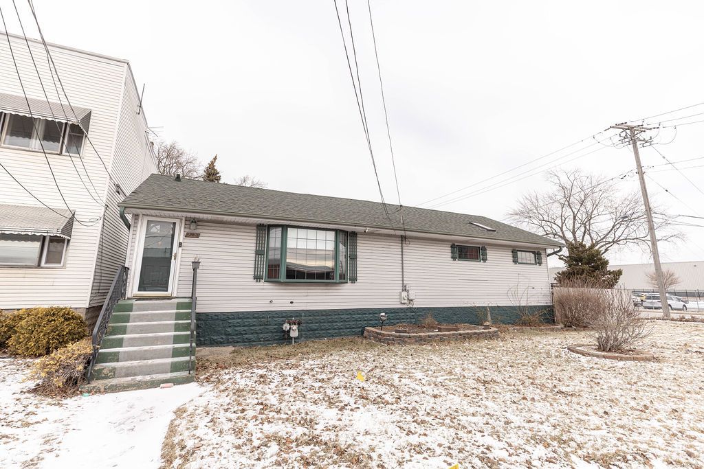 2220 139th Street — Blue Island, IL 60406