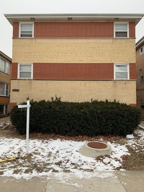 2310 S 17th Avenue — North Riverside, IL 60546