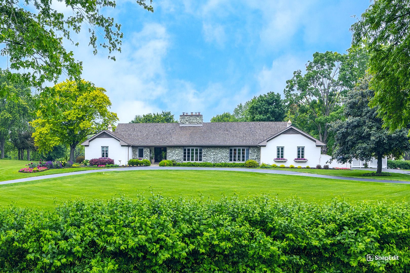 404 Caesar Drive — Barrington Hills, IL 60010