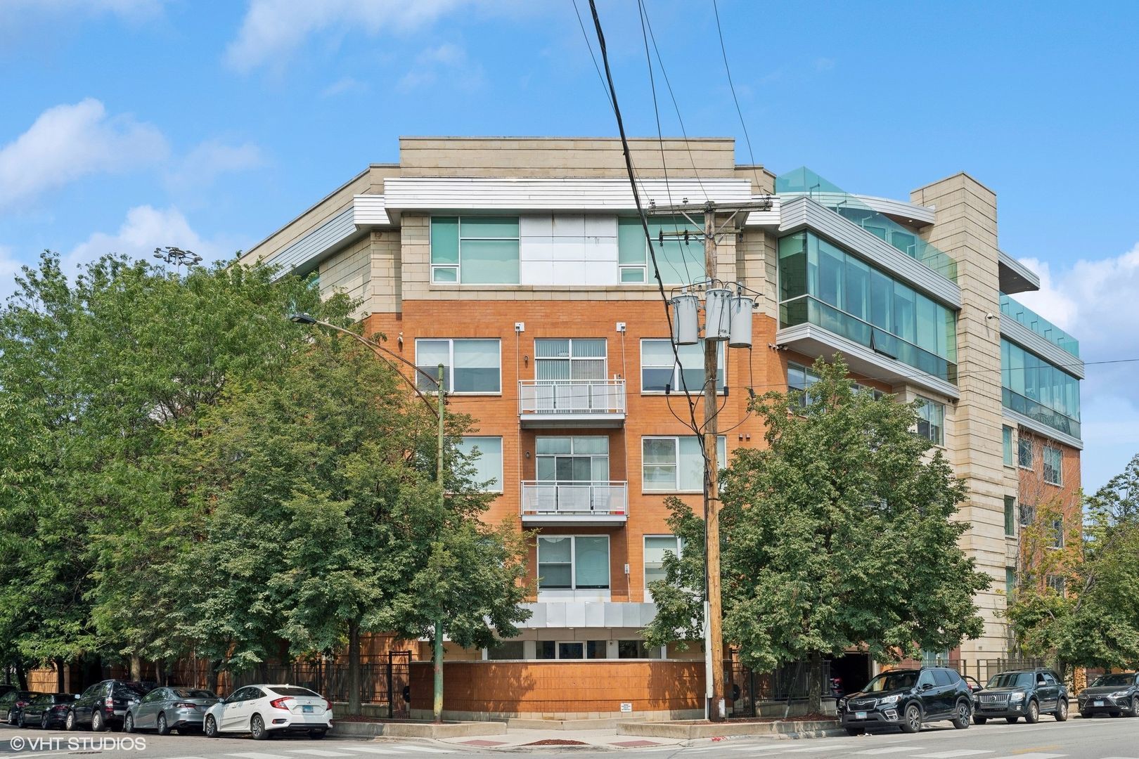 914 W Hubbard Street #304 — Chicago, IL 60642