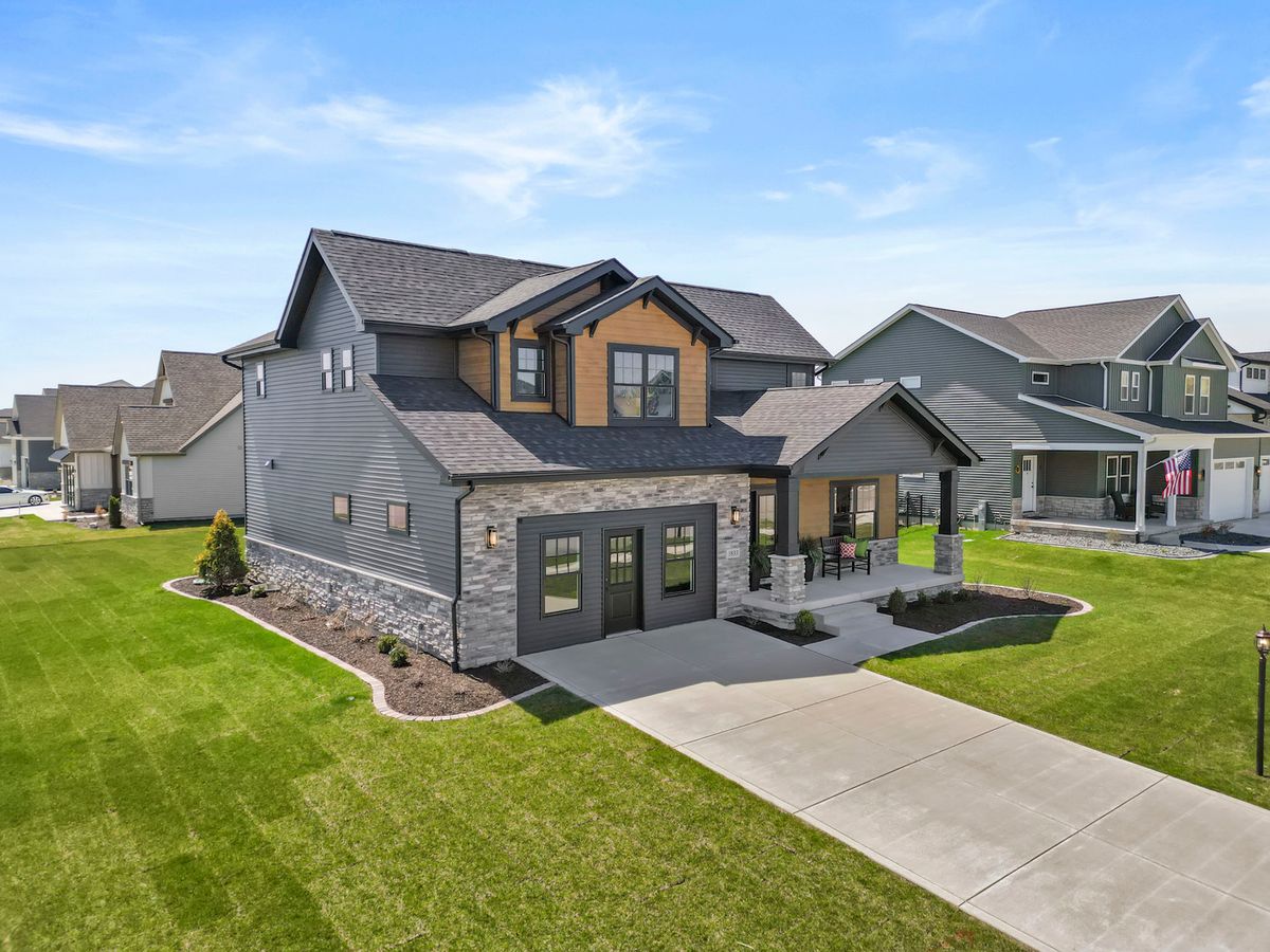 5833 W 134th Avenue, Cedar Lake, IN 46303