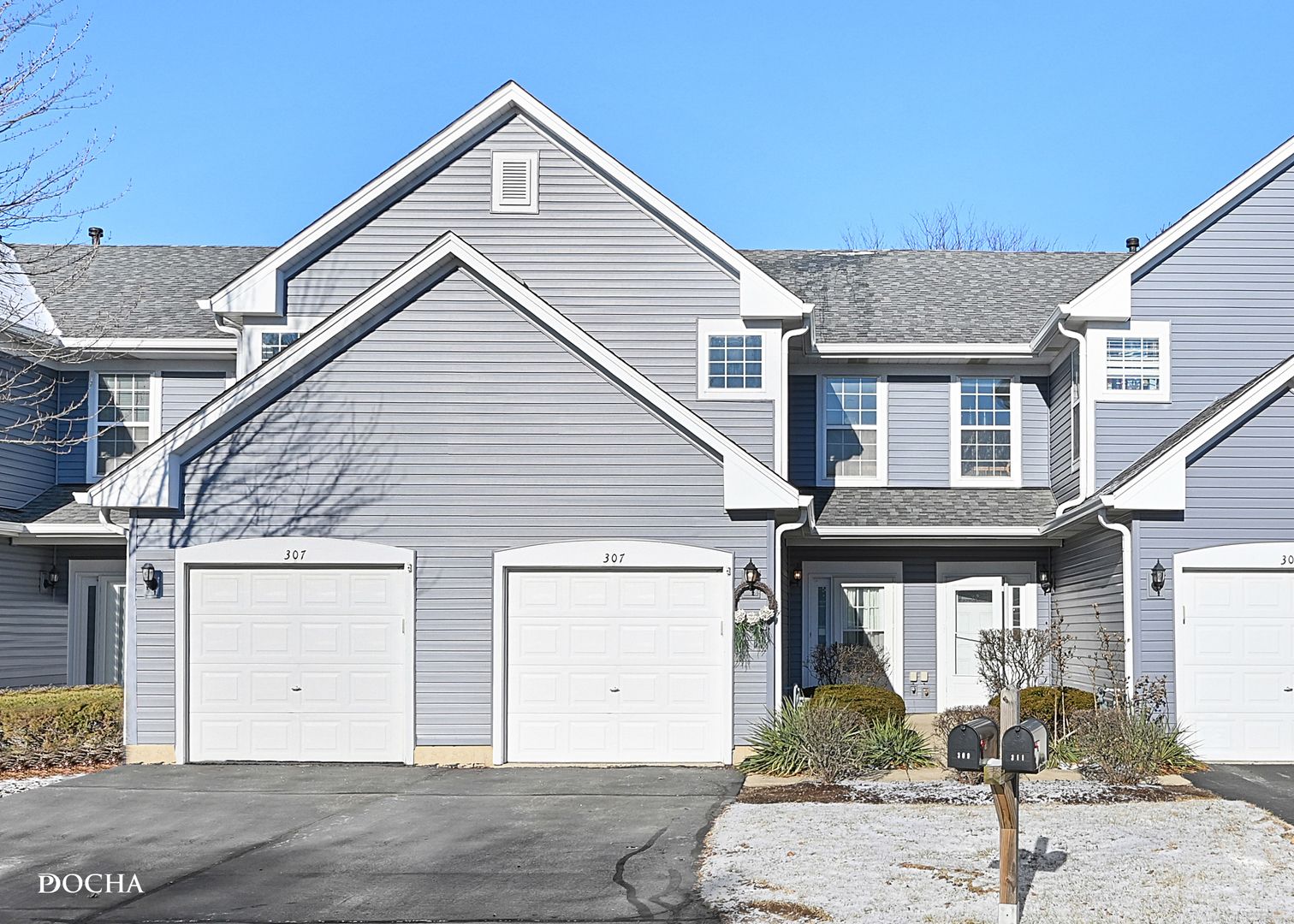 307 Huntington Court — Oswego, IL 60543