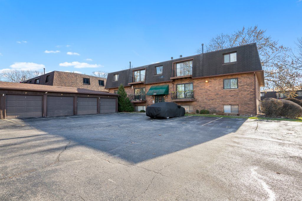 2501 Unit K 26th Avenue — Rock Island, IL 61201