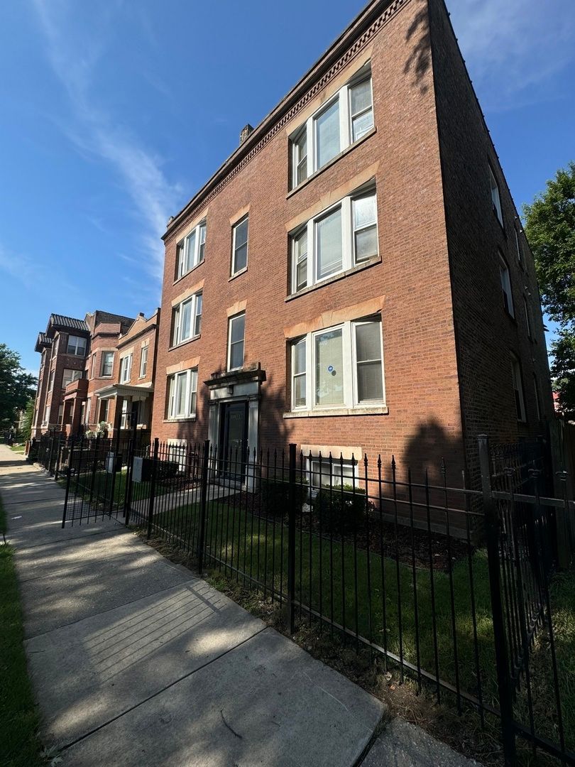 6506 Ellis Avenue, Chicago, IL 60637